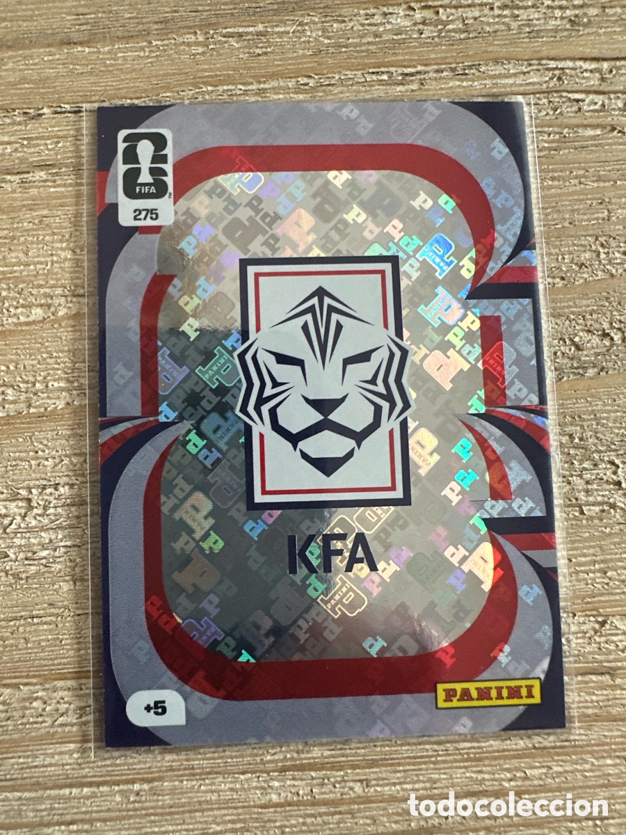Trading Cards: ESCUDO TEAM CREST KOREA 275 ADRENALYN XL PANINI MUNDIAL WORLD CUP 2026 USA CAN MEX