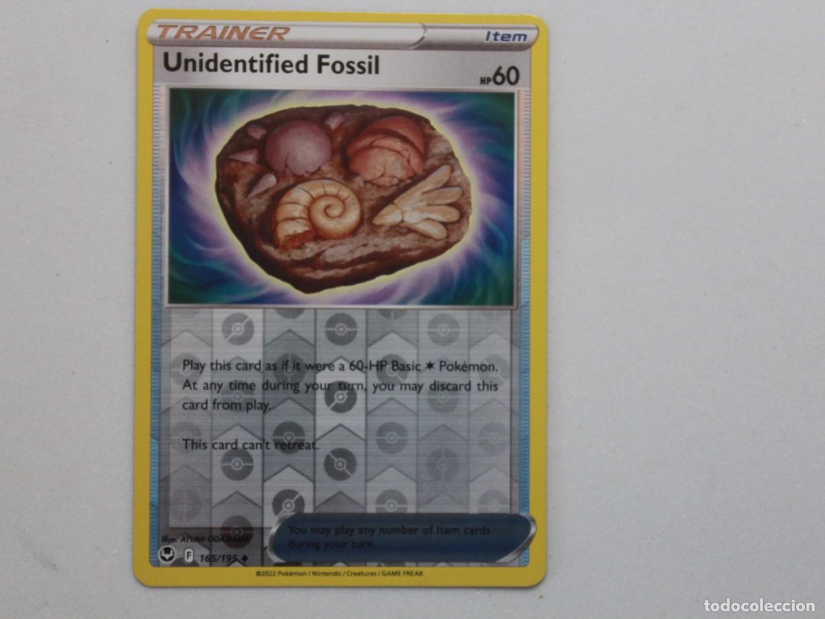 Trading Cards: Carta Pok&eacute;mon Unidentified Fossil Reverse Holo 165/195 Silver Tempest Trainer Item