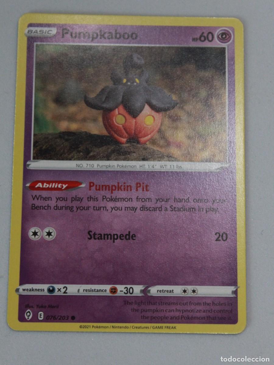 Trading Cards: Carta Pok&eacute;mon Pumpkaboo 076/203 Evolving Skies Reverse Holo a&ntilde;o