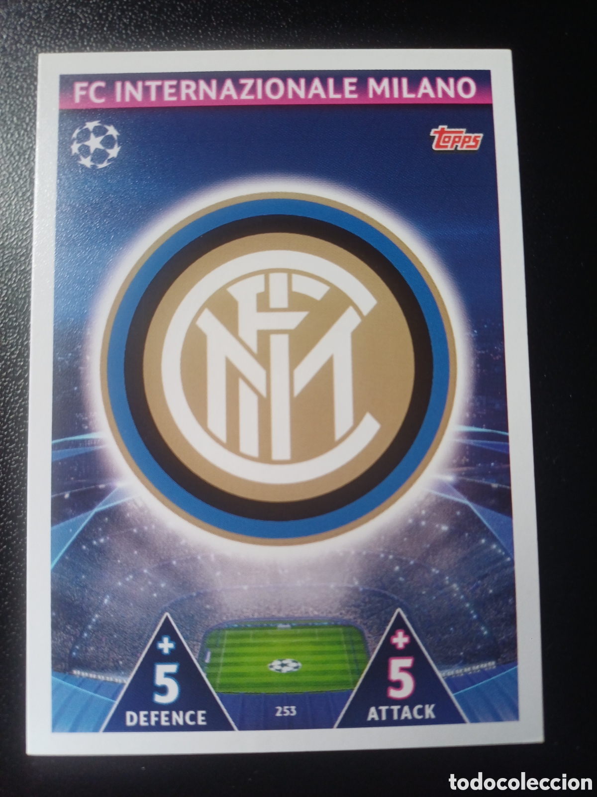 Trading Cards: #253 ESCUDO FC INTERNAZIONALE MILANO TOPPS MATCH ATTAX 2018/19