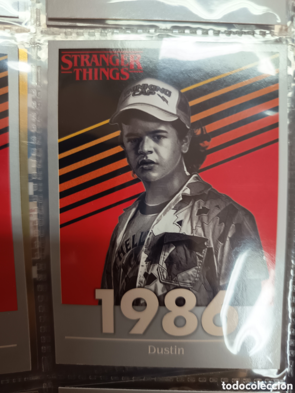 Trading Cards: STRANGER THINGS THIS IS OUR STORY SILVER PLATA 122