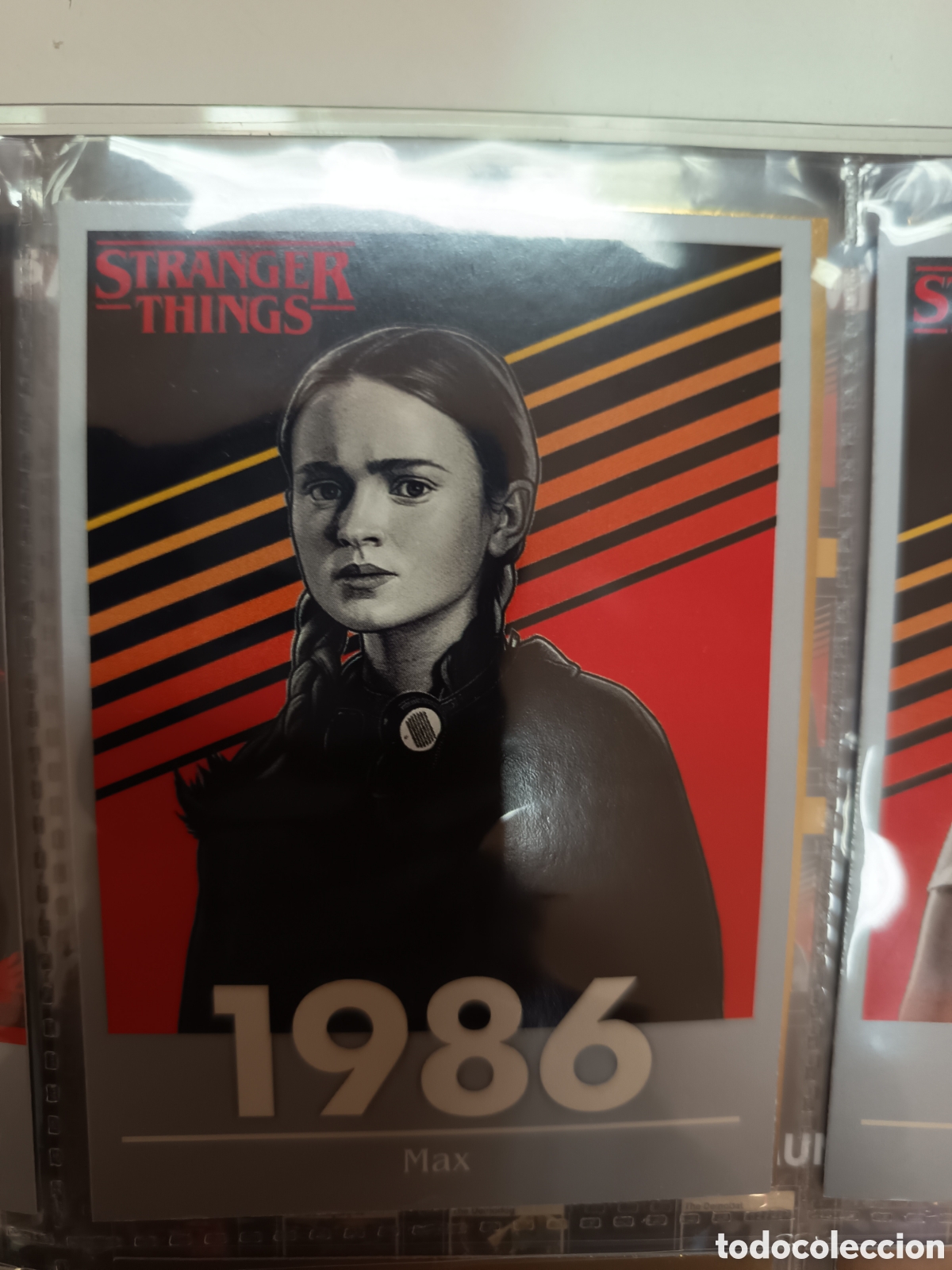 Trading Cards: STRANGER THINGS THIS IS OUR STORY SILVER PLATA 136