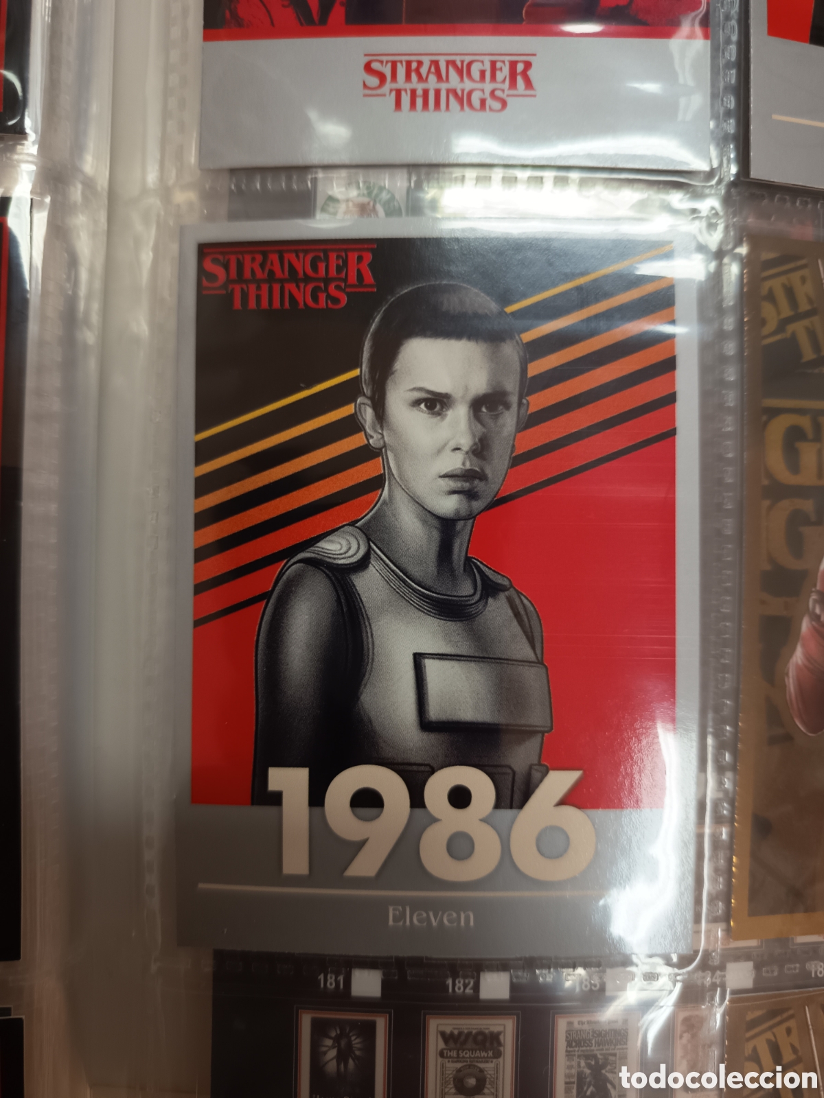 Trading Cards: STRANGER THINGS THIS IS OUR STORY SILVER PLATA 112