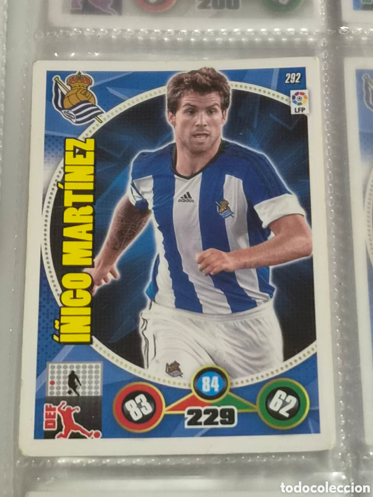 Trading Cards: 292 - I&Ntilde;IGO MART&Iacute;NEZ, REAL SOCIEDAD ADRENALYN 2014-2015