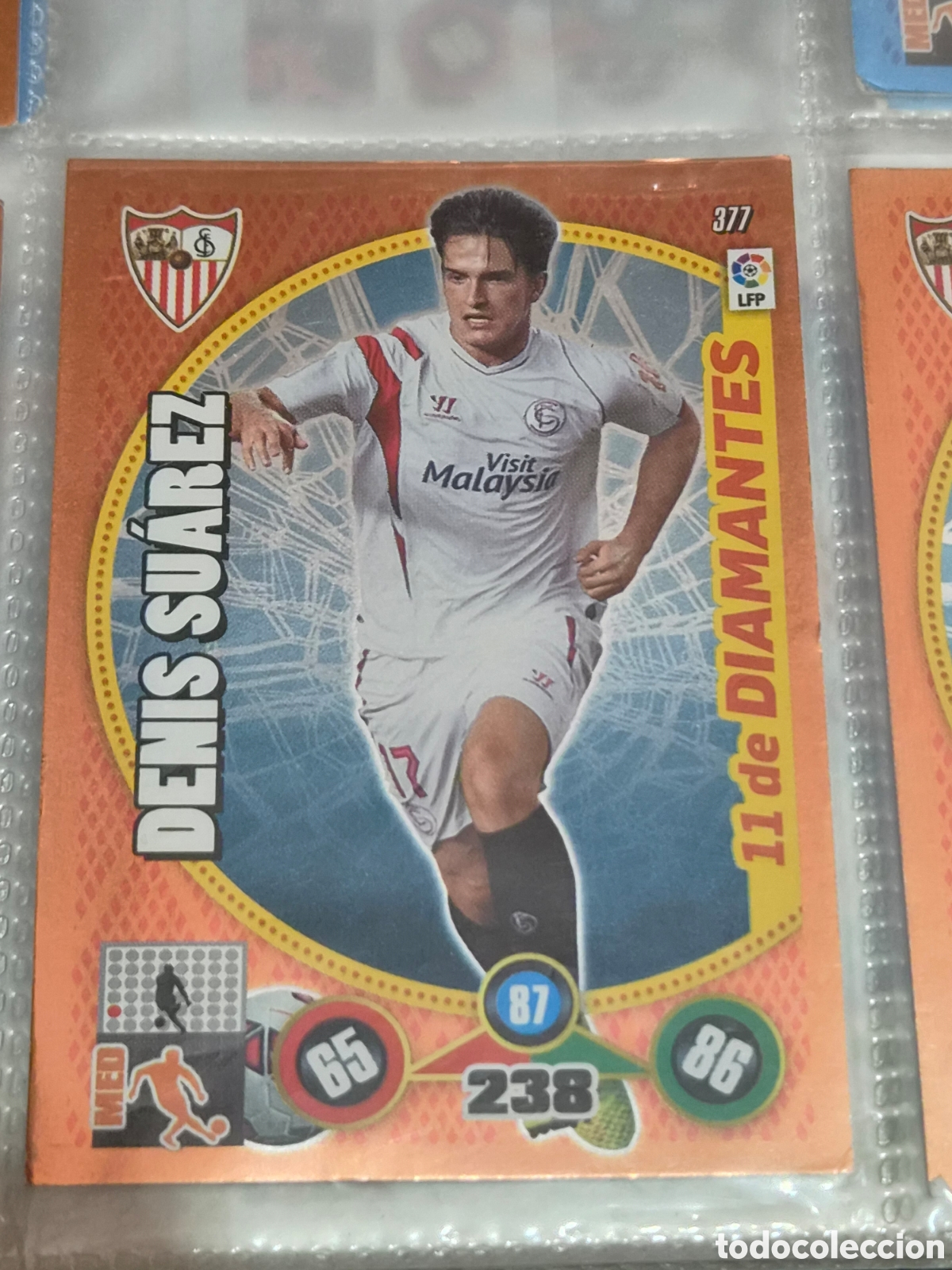 Trading Cards: 377 - DENIS SU&Aacute;REZ , SEVILLA 11 DE DIAMANTES ADRENALYN 2014-2015