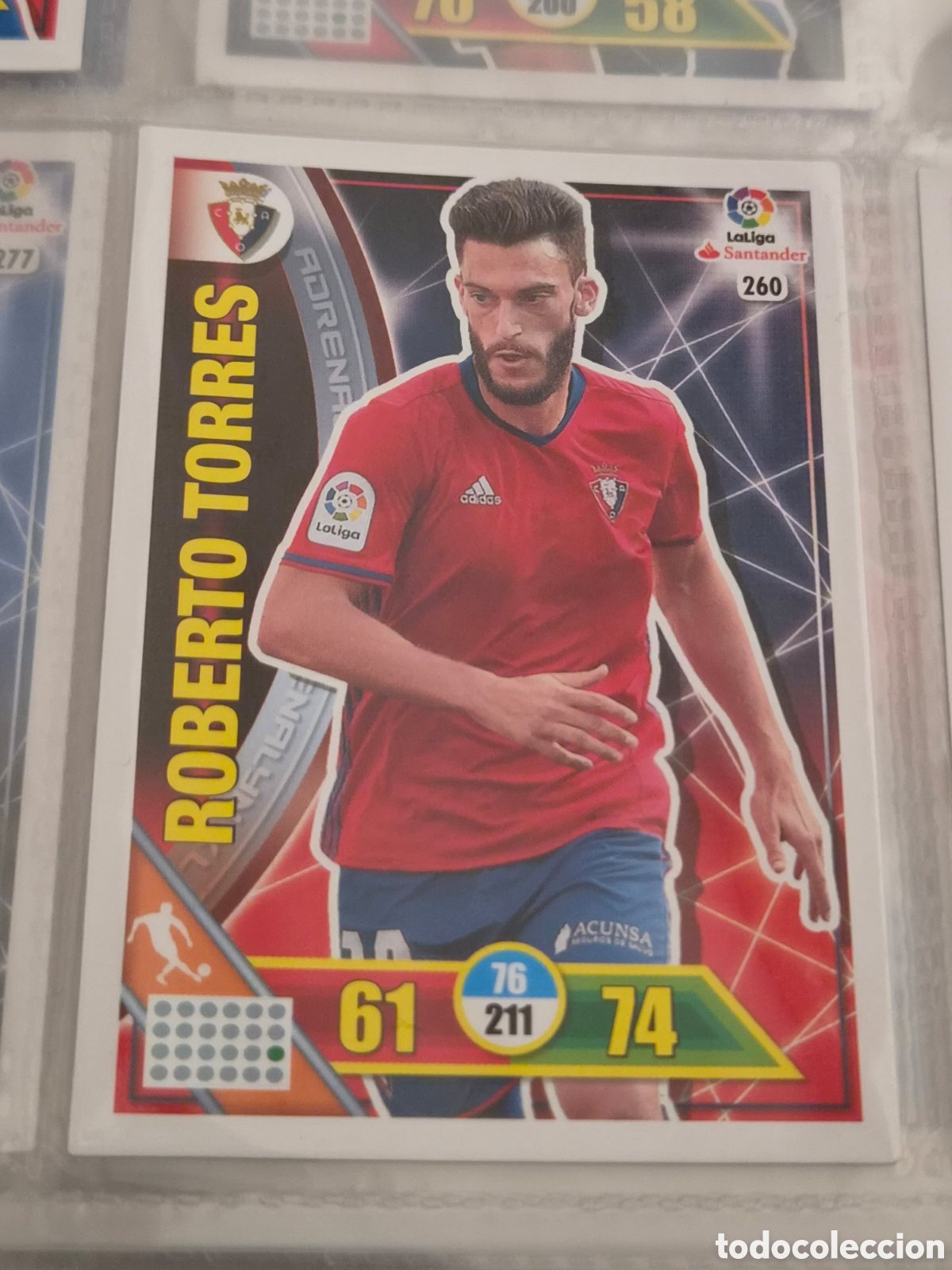 Trading Cards: 260 - ROBERTO TORRES, OSASUNA ADRENALYN 2016 2017