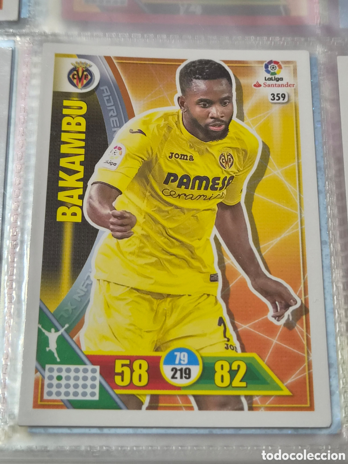 Trading Cards: 359 - BAKAMBU , VILLARREAL ADRENALYN 2016 2017