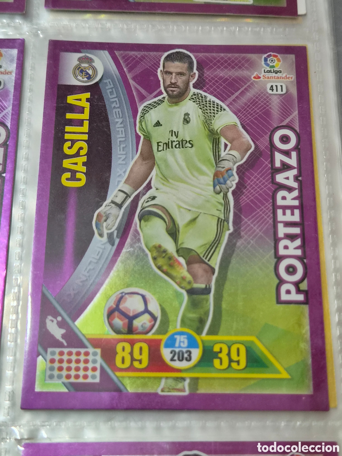 Trading Cards: 411 - CASILLA, REAL MADRID PORTERAZO ADRENALYN 2016 2017