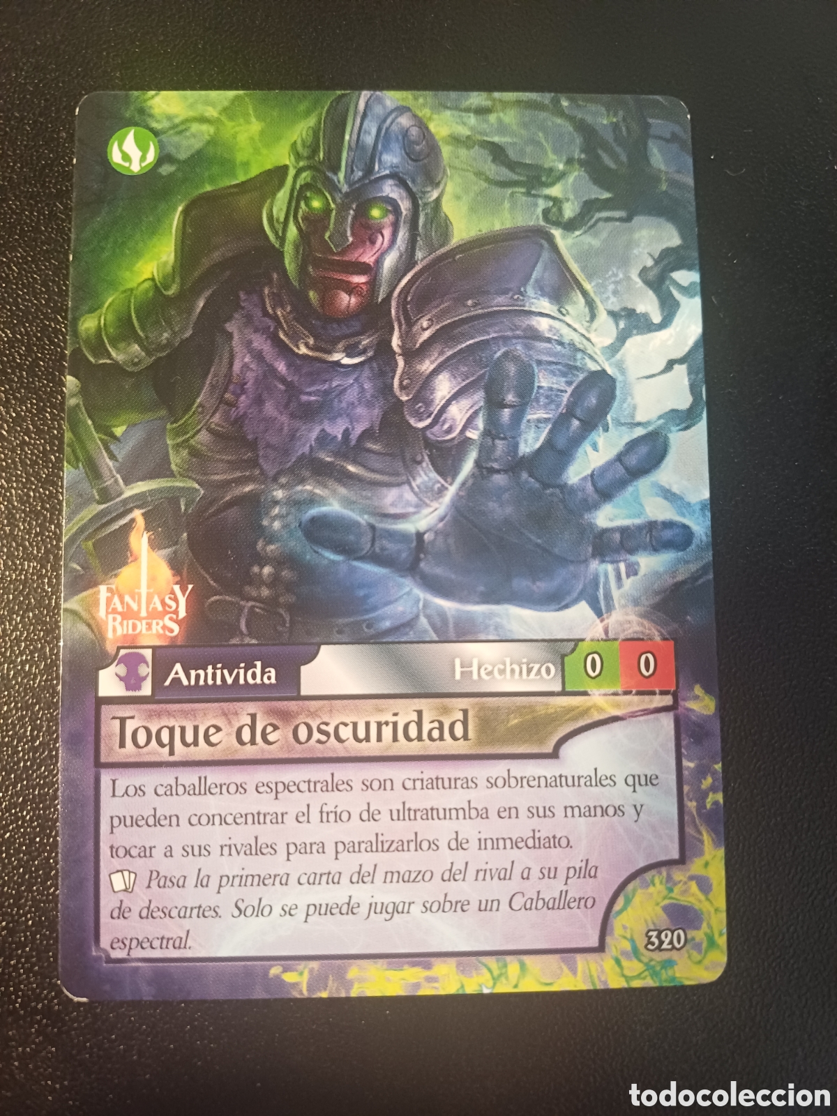 Sammelkarten: #320 TOQUE DE OSCURIDAD PANINI FANTASY RIDER 2018