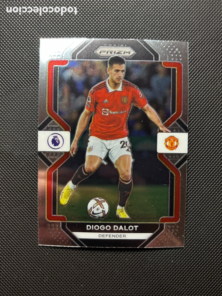 Trading cards: DIOGO DALOT PANINI PRIZM CARD