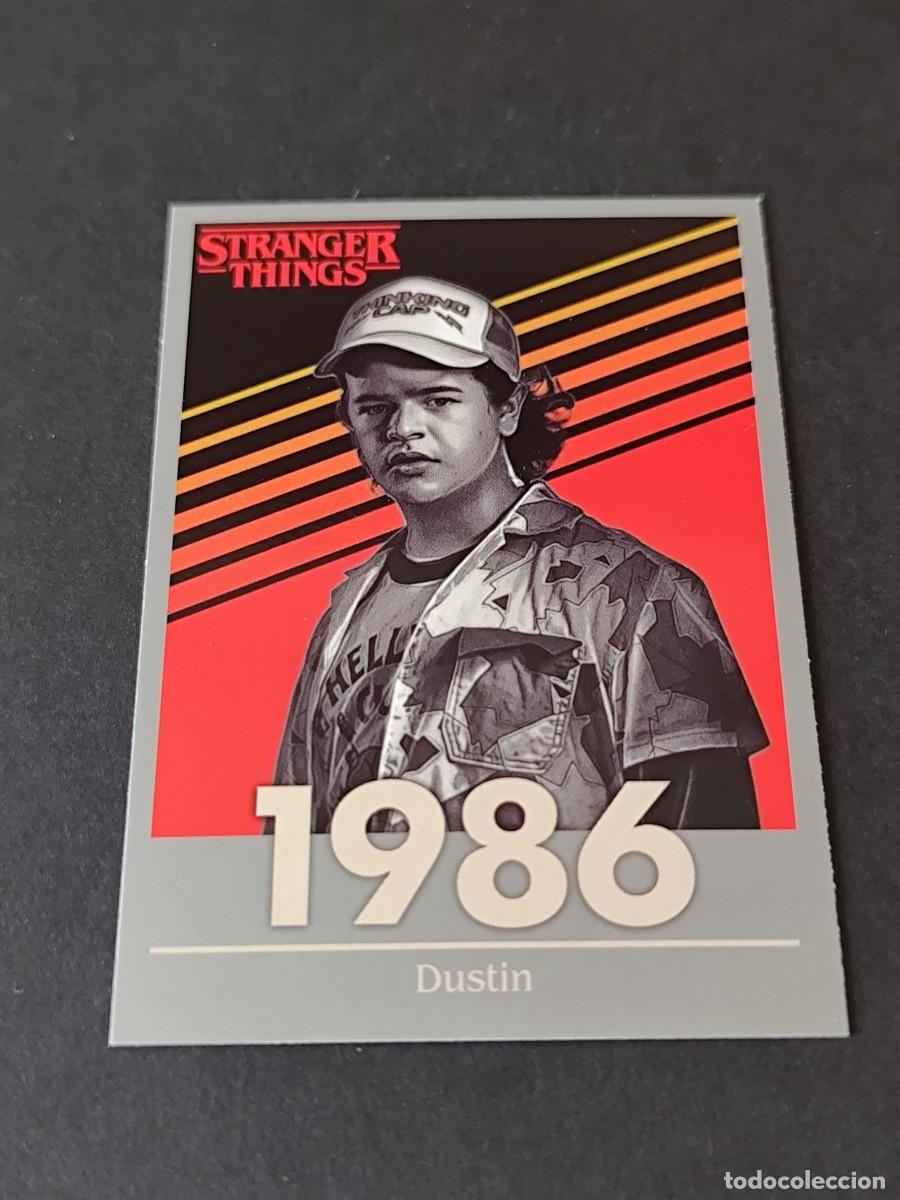 Trading cards: CARD 122 AMIGOS PARA SIEMPRE PARALELA PARALLEL SILVER STRANGER THINGS THIS IS OUR STORY 2026 PANINI