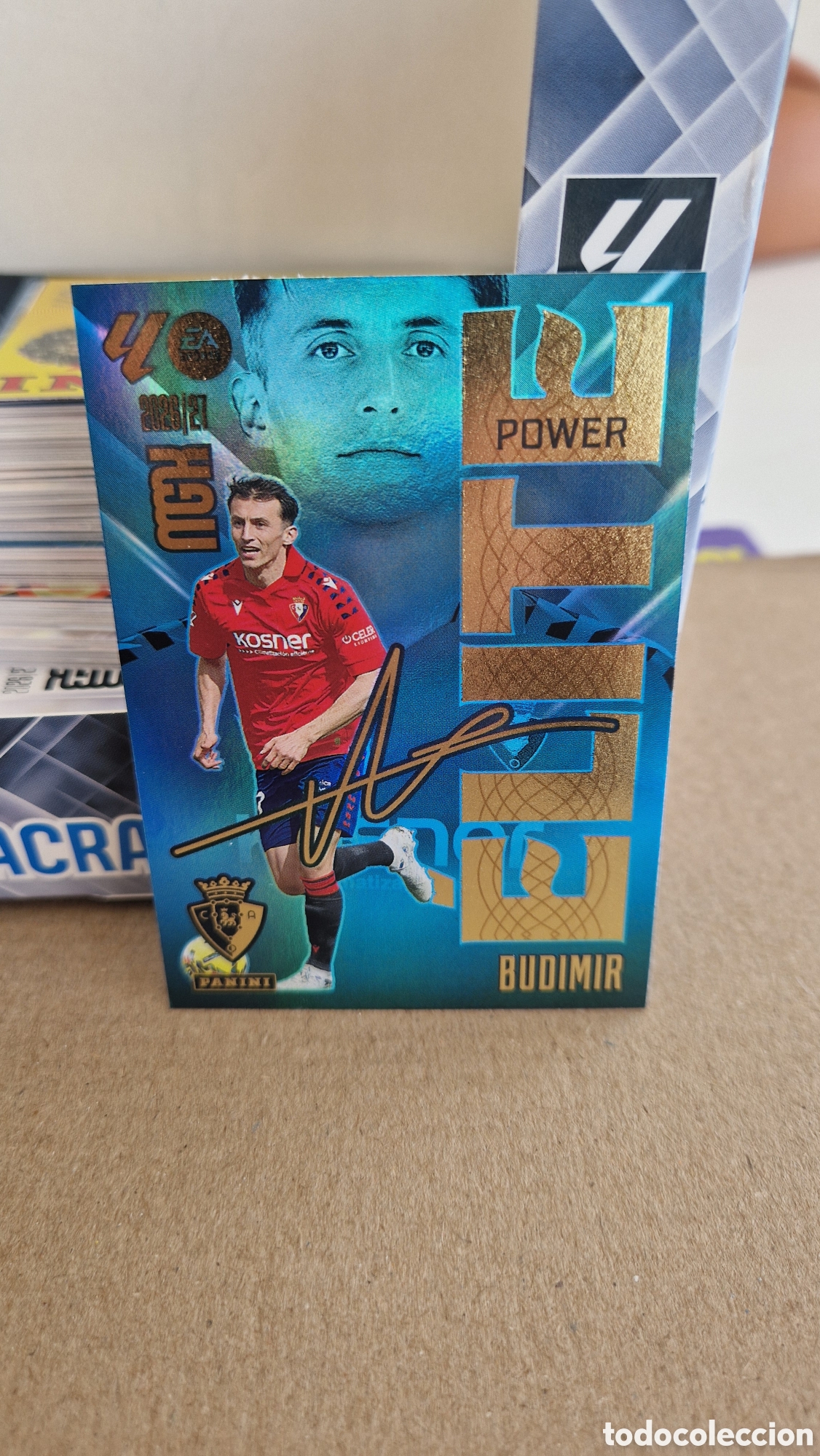 Trading cards: Panini Megacracks 2026/27 - Ante Budimir (Osasuna) &Eacute;lite Power Parallel con Aut&oacute;grafo Serigrafiado