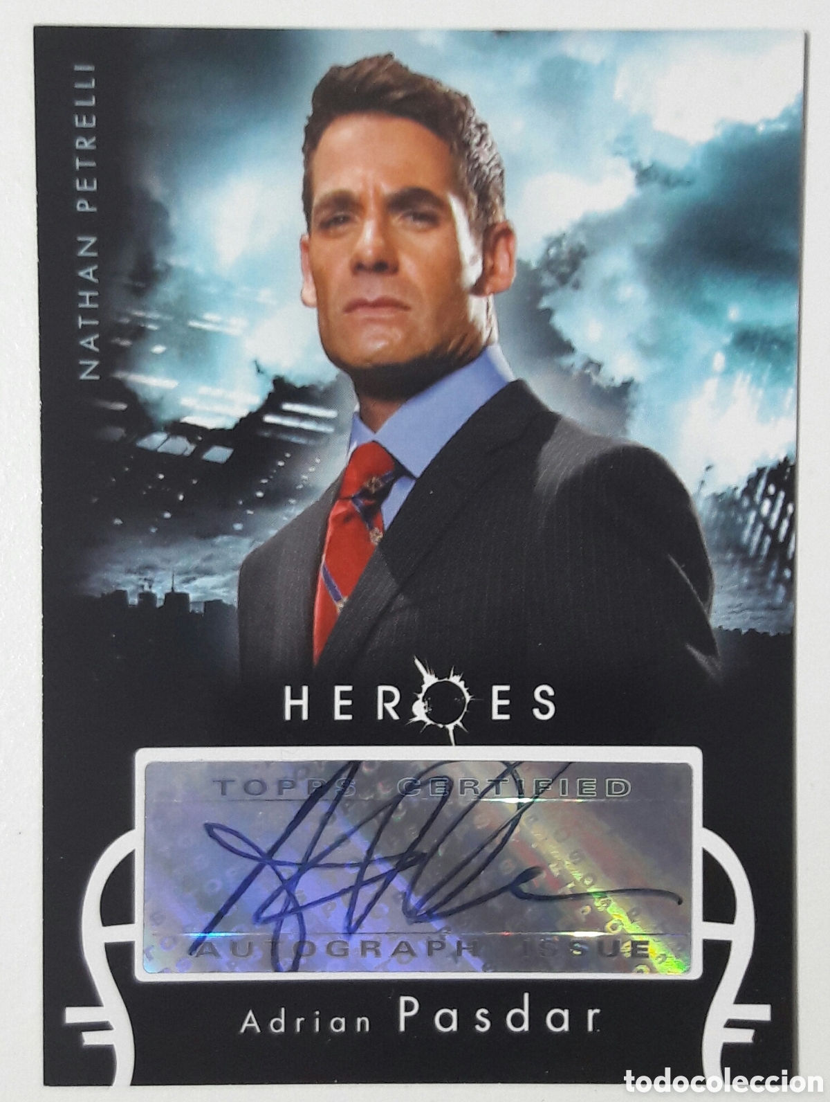 Trading cards: 2008 Heroes Nathan Petrelli card firmada