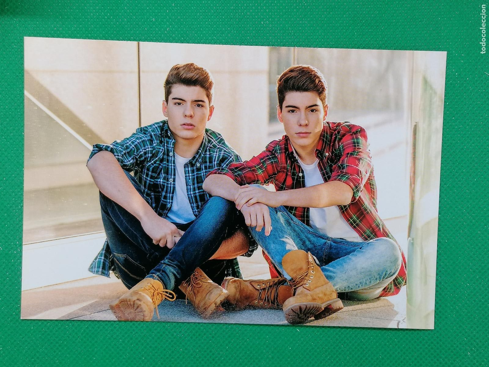 Trading Cards: 93 GEMELIERS PHOTOCARD LAMINCARD POSTALCARD ⚽ PANINI PEP&acute;S MUSIC GROUP 15 2015 ⚽