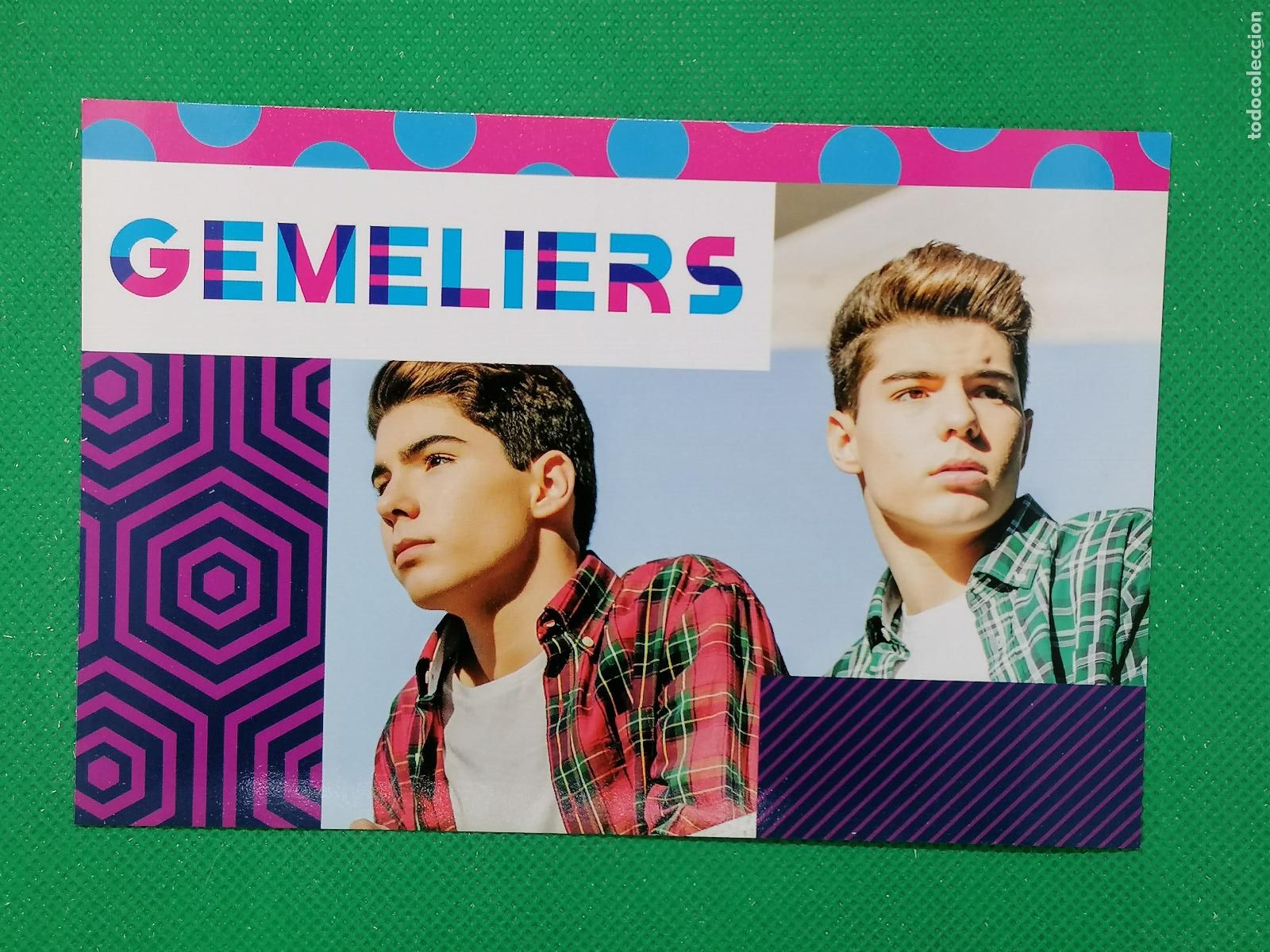 Trading cards: 84 GEMELIERS PHOTOCARD LAMINCARD POSTALCARD ⚽ PANINI PEP&acute;S MUSIC GROUP 15 2015 ⚽