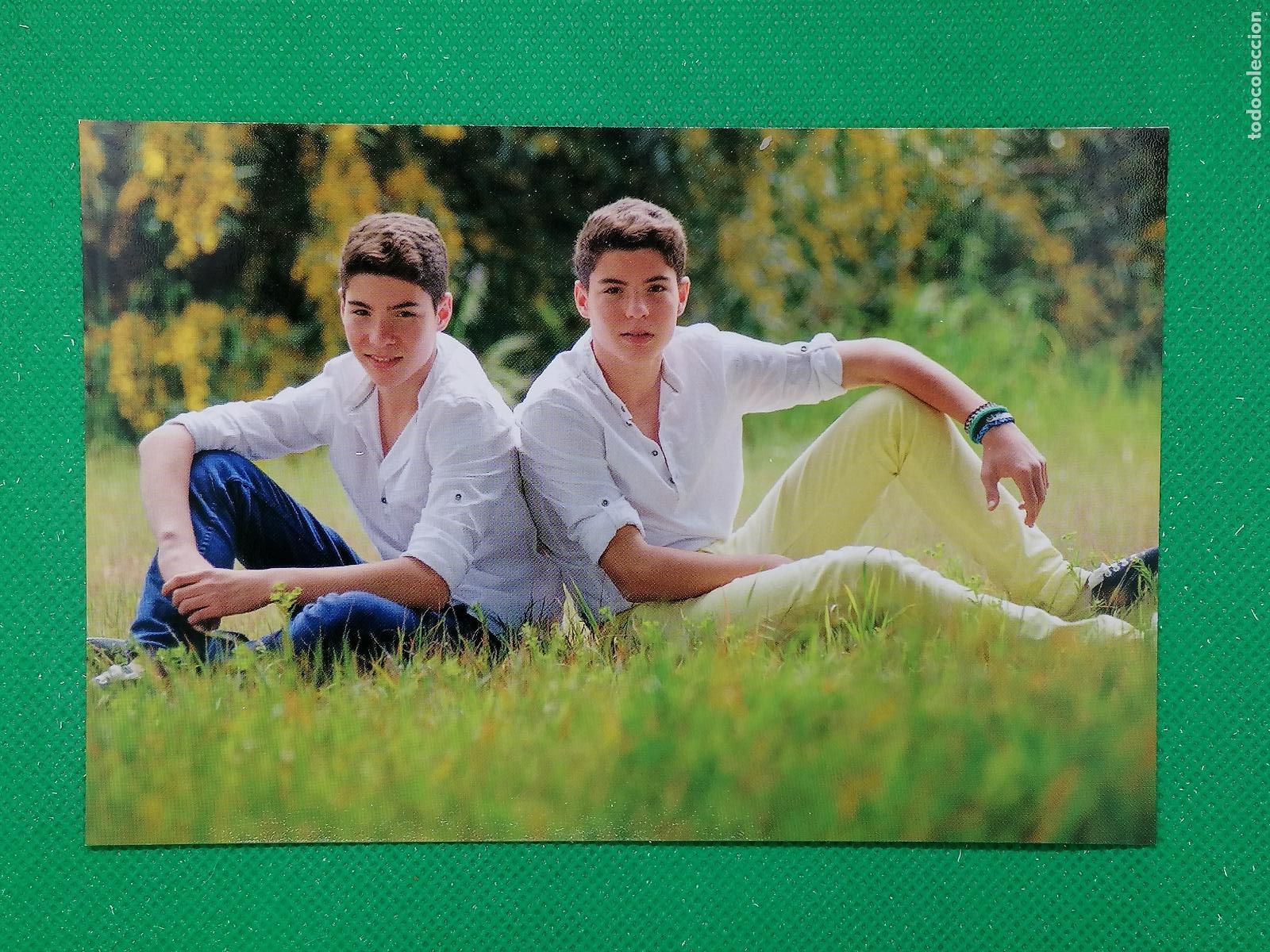 Trading cards: 13 GEMELIERS PHOTOCARD LAMINCARD POSTALCARD ⚽ PANINI PEP&acute;S MUSIC GROUP 15 2015 ⚽