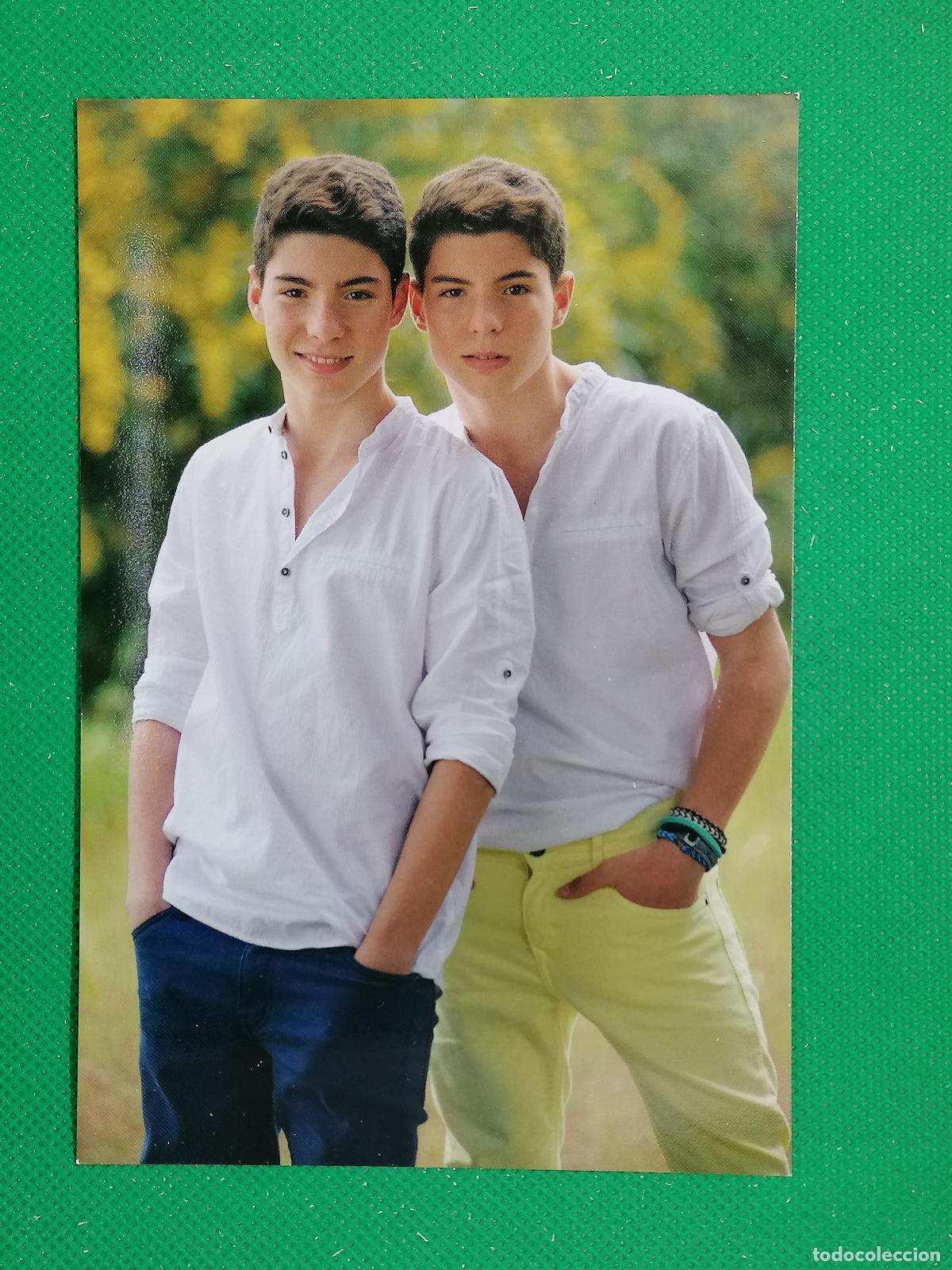 Trading cards: 12 GEMELIERS PHOTOCARD LAMINCARD POSTALCARD ⚽ PANINI PEP&acute;S MUSIC GROUP 15 2015 ⚽
