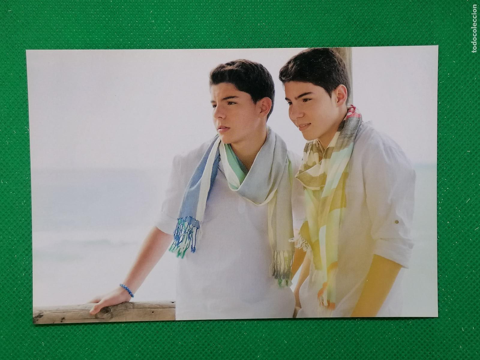 Trading cards: 8 GEMELIERS PHOTOCARD LAMINCARD POSTALCARD ⚽ PANINI PEP&acute;S MUSIC GROUP 15 2015 ⚽