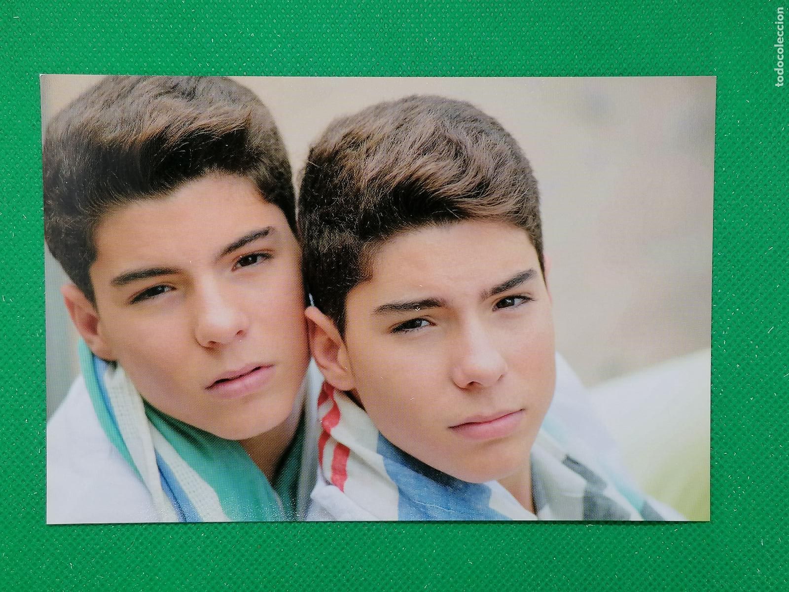 Trading cards: 4 GEMELIERS PHOTOCARD LAMINCARD POSTALCARD ⚽ PANINI PEP&acute;S MUSIC GROUP 15 2015 ⚽