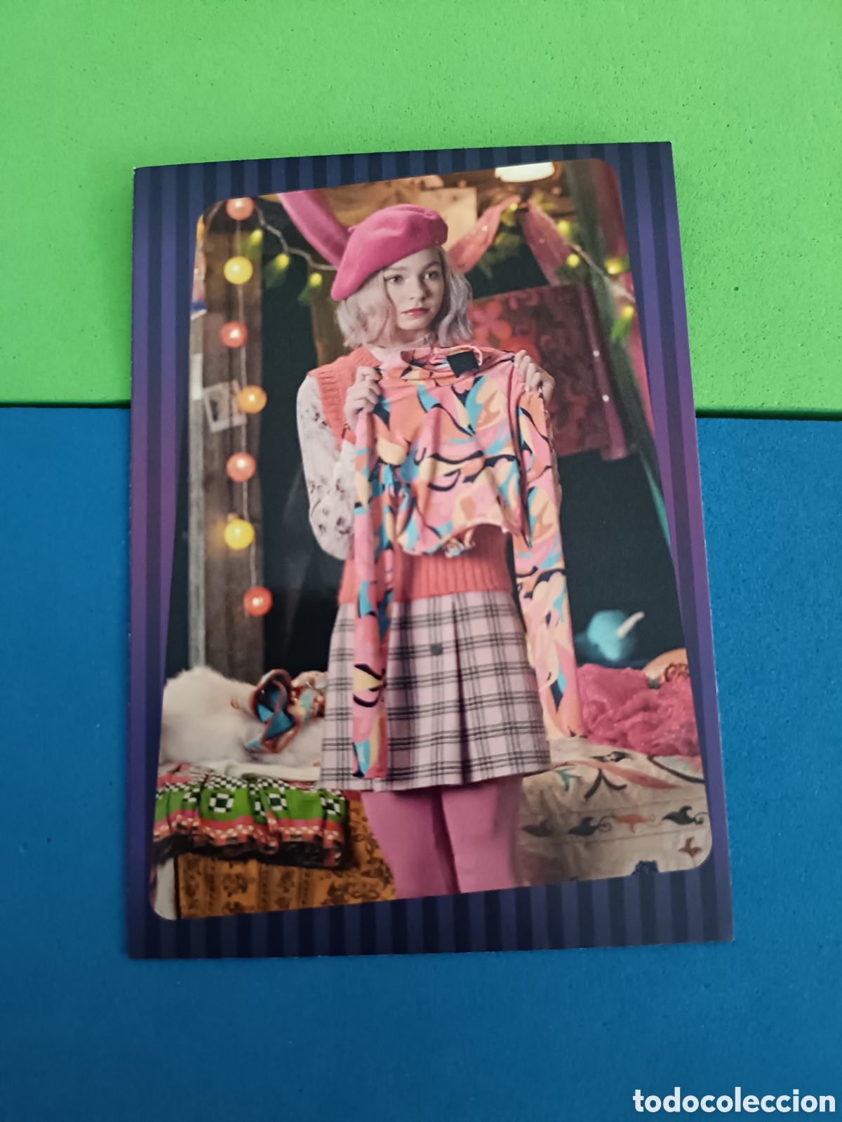 Trading cards: 12 - Panini Wednesday Mi&eacute;rcoles Mystery Trading cards