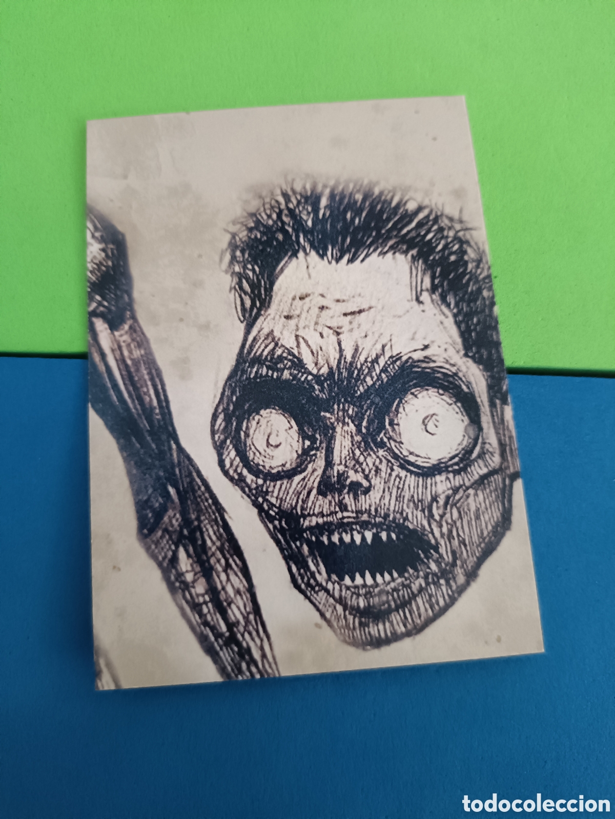 Trading cards: 65 - Panini Wednesday Mi&eacute;rcoles Mystery Trading cards