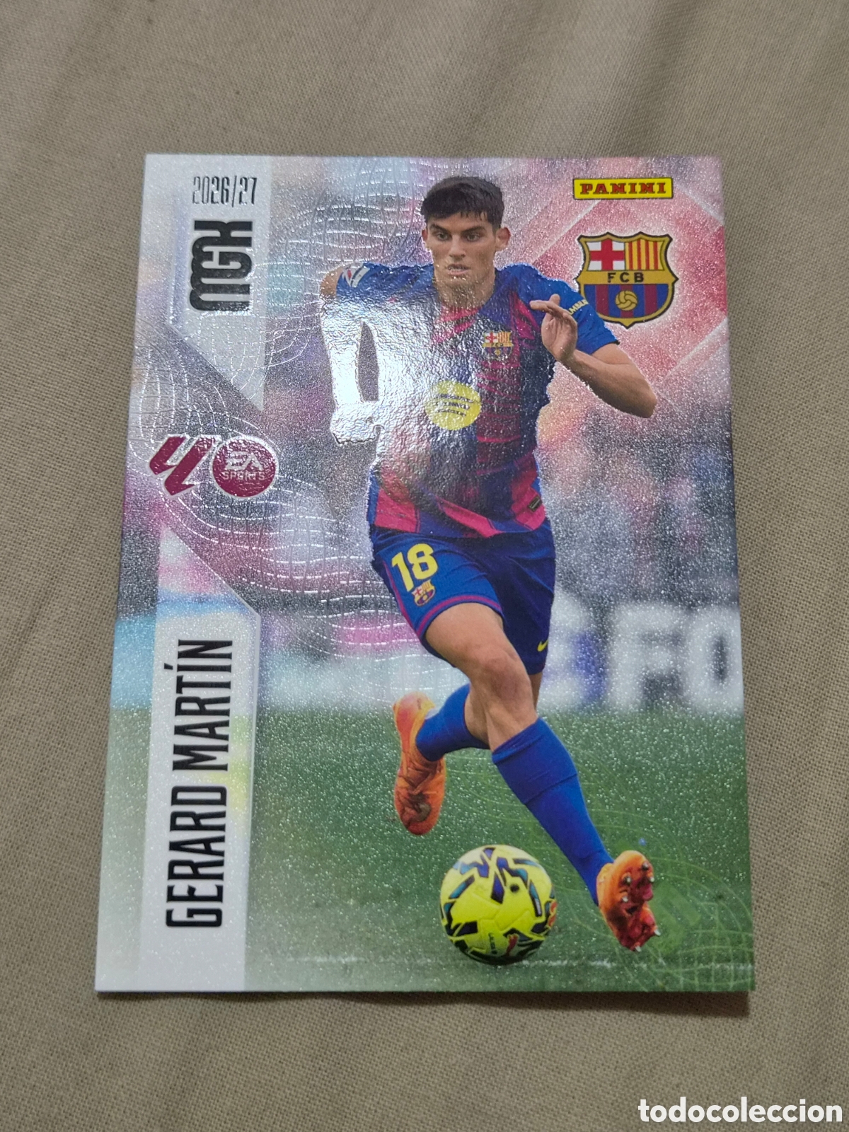 Trading cards: 77 - GERARD MARTIN - BARCELONA MEGACRACKS 2026 2027