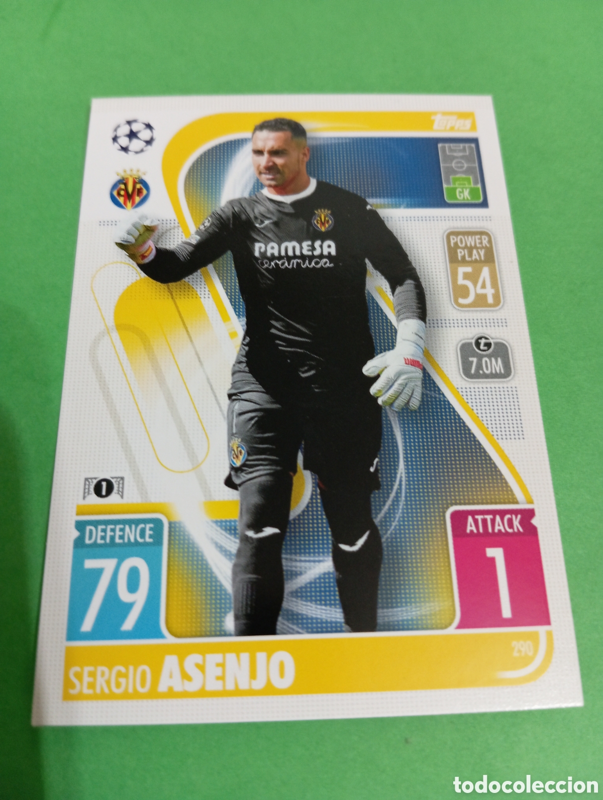 Trading cards: Asenjo Villarreal n&deg;290 / TOPPS MATCH ATTAX 2021/2022