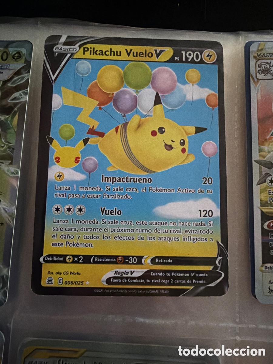 Trading cards: Pikachu vuelo V 25 aniversario de pokemon