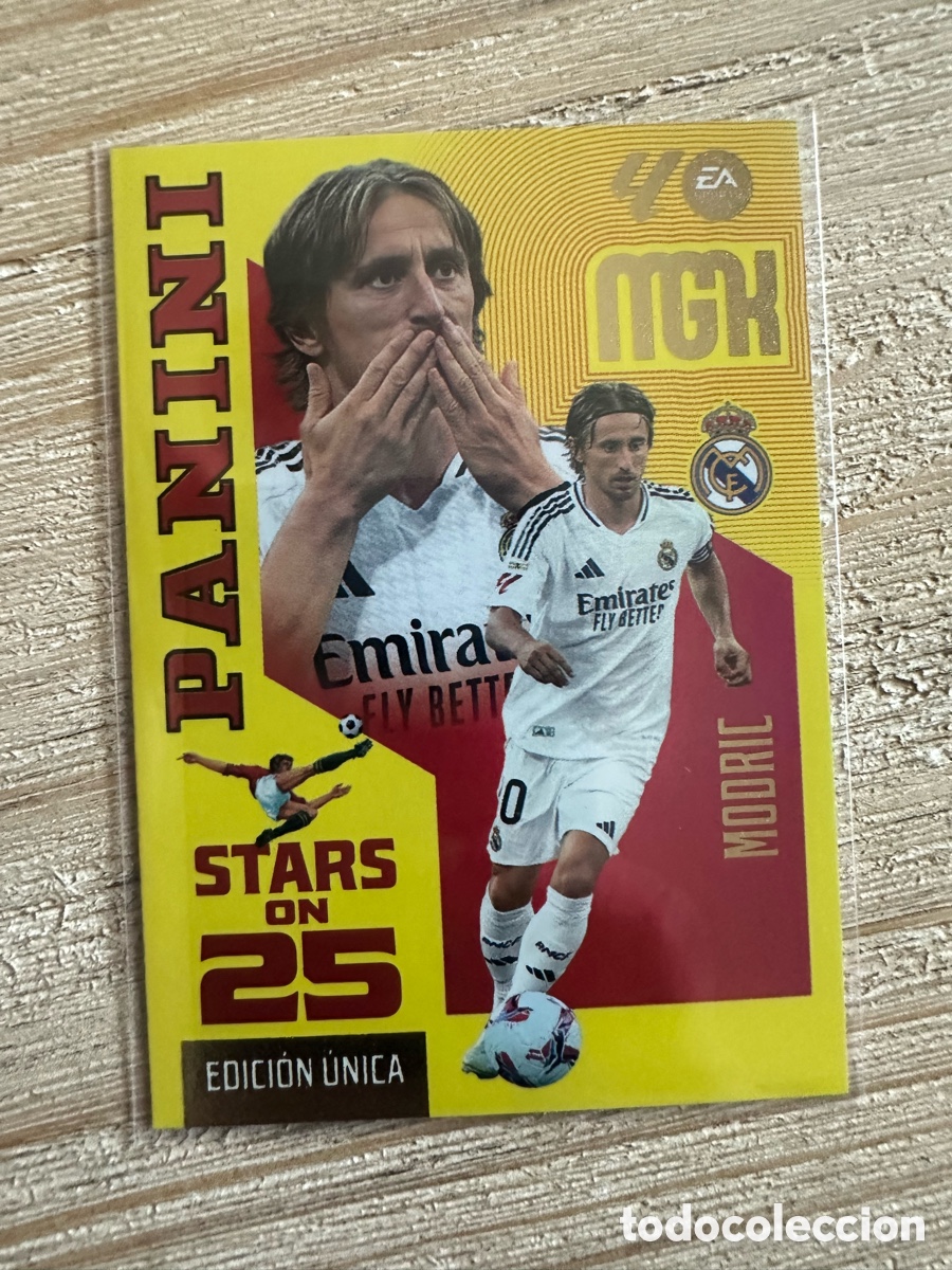 Cartes &agrave; &Eacute;changer: MODRIC REAL MADRID 445 STARS ON 25 ANIVERSARIO MEGACRACKS 2026/27 26-27 26 27 MGK PANINI