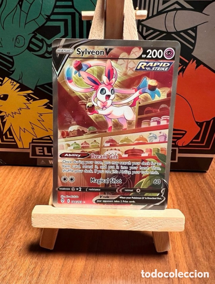Trading cards: Carta Pokemon Sylveon V Evolving Skies