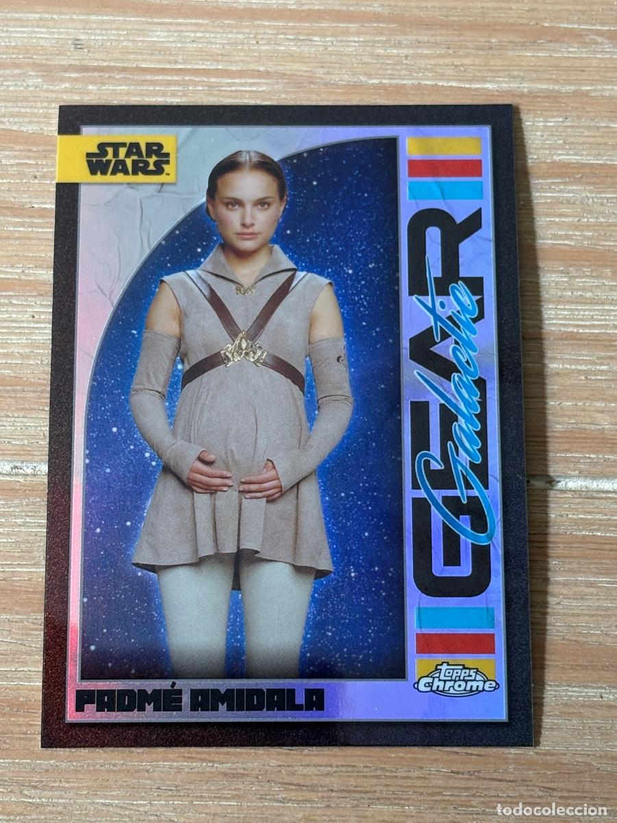 Trading cards: 44. CROMO TOPPS CHROME STAR WARS 2024 PADME AMIDALA GEAR GAL&Aacute;CTICA GG-12