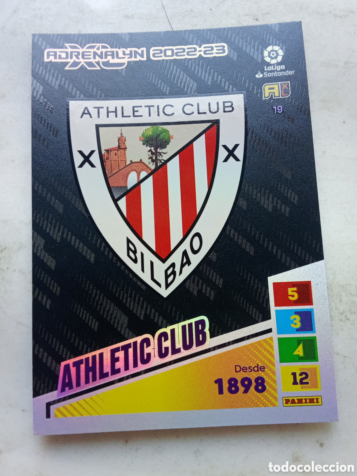 Trading cards: ATHLETIC CLUB BILBAO ESCUDO ADRENALYN 2022-23