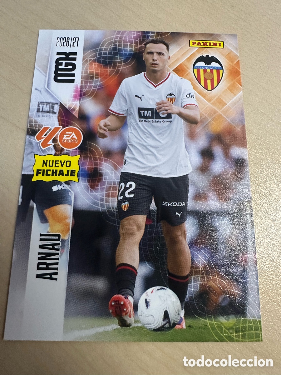 Trading cards: ARNAU VALENCIA NUEVO FICHAJE 497 3&ordf; EDICI&Oacute;N MEGACRACKS 2026/27 26-27 26 27 MGK PANINI