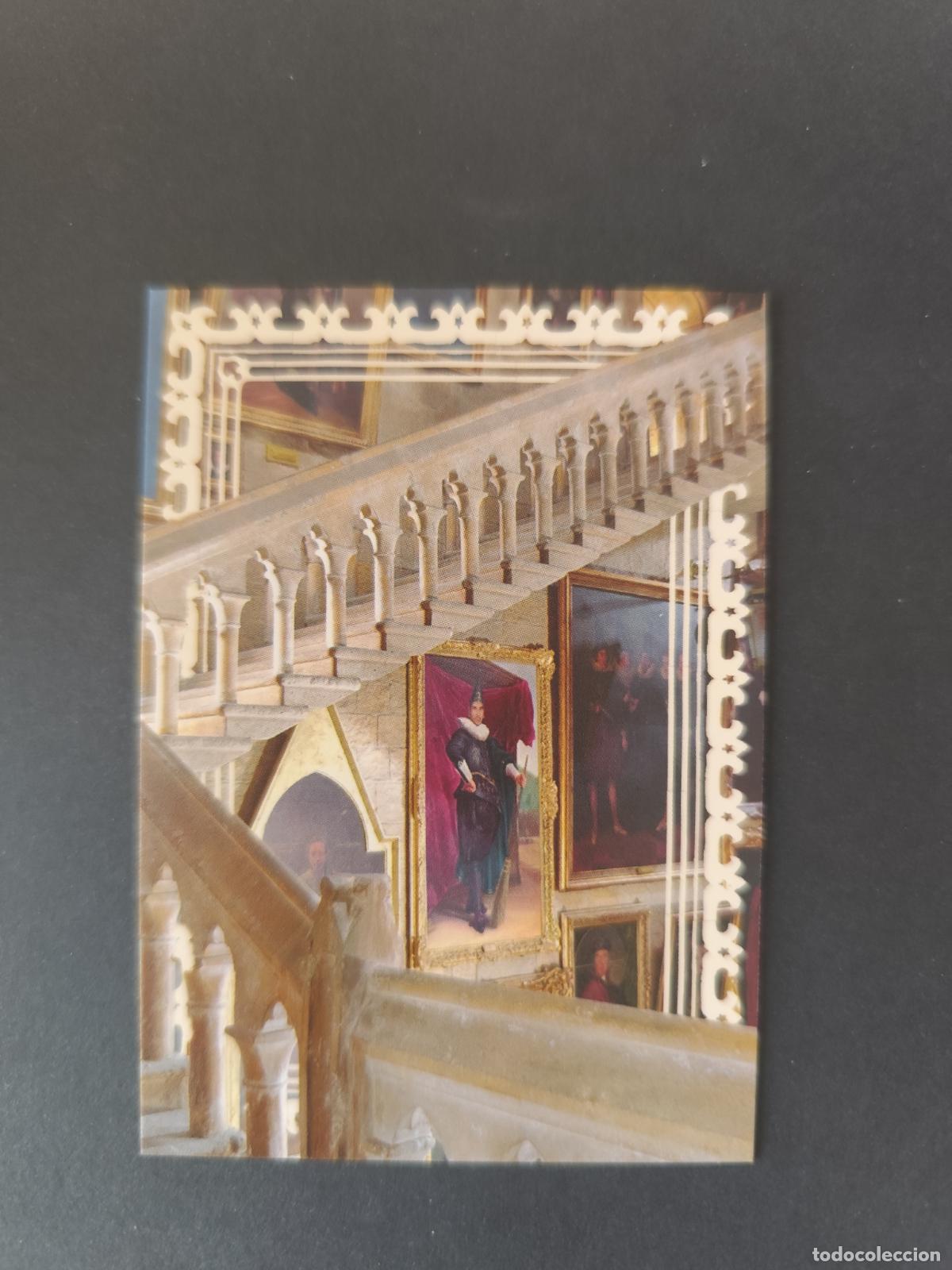 Cartas Colecion&aacute;veis: CARD 30 THE GRAND STAIRCASE MAGICAL PLACES HARRY POTTER ALWAYS 2026 PANINI