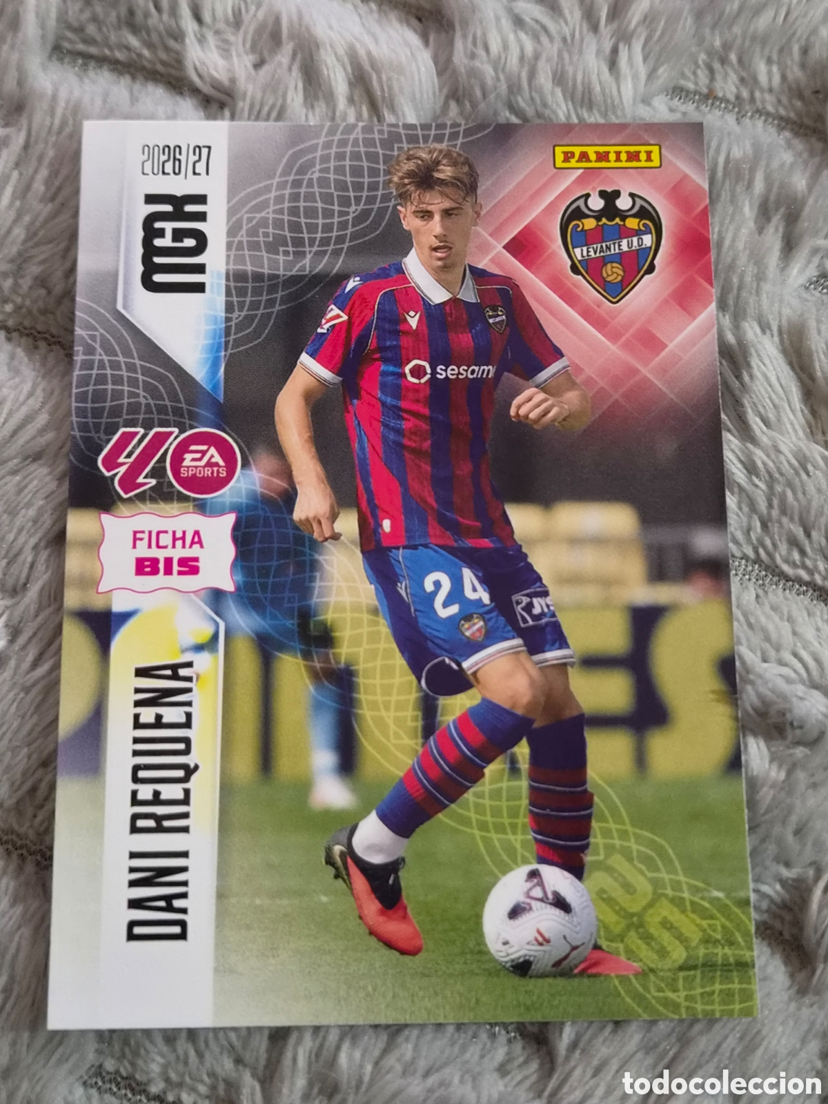 Trading cards: 208 BIS - DANI REQUENA , LEVANTE MEGACRACKS 2026 2027