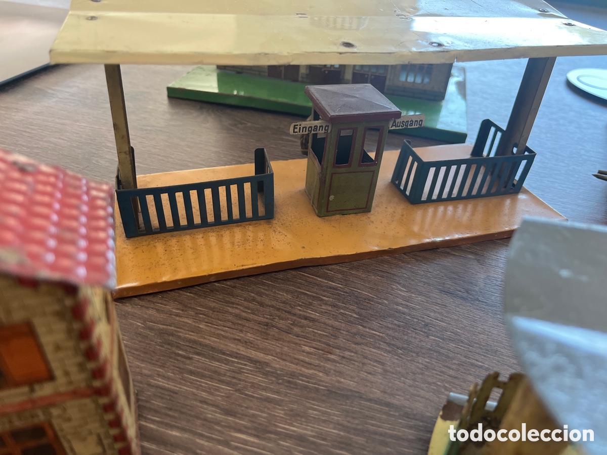 Trenes escala: Lote estaciones metal - Foto 4