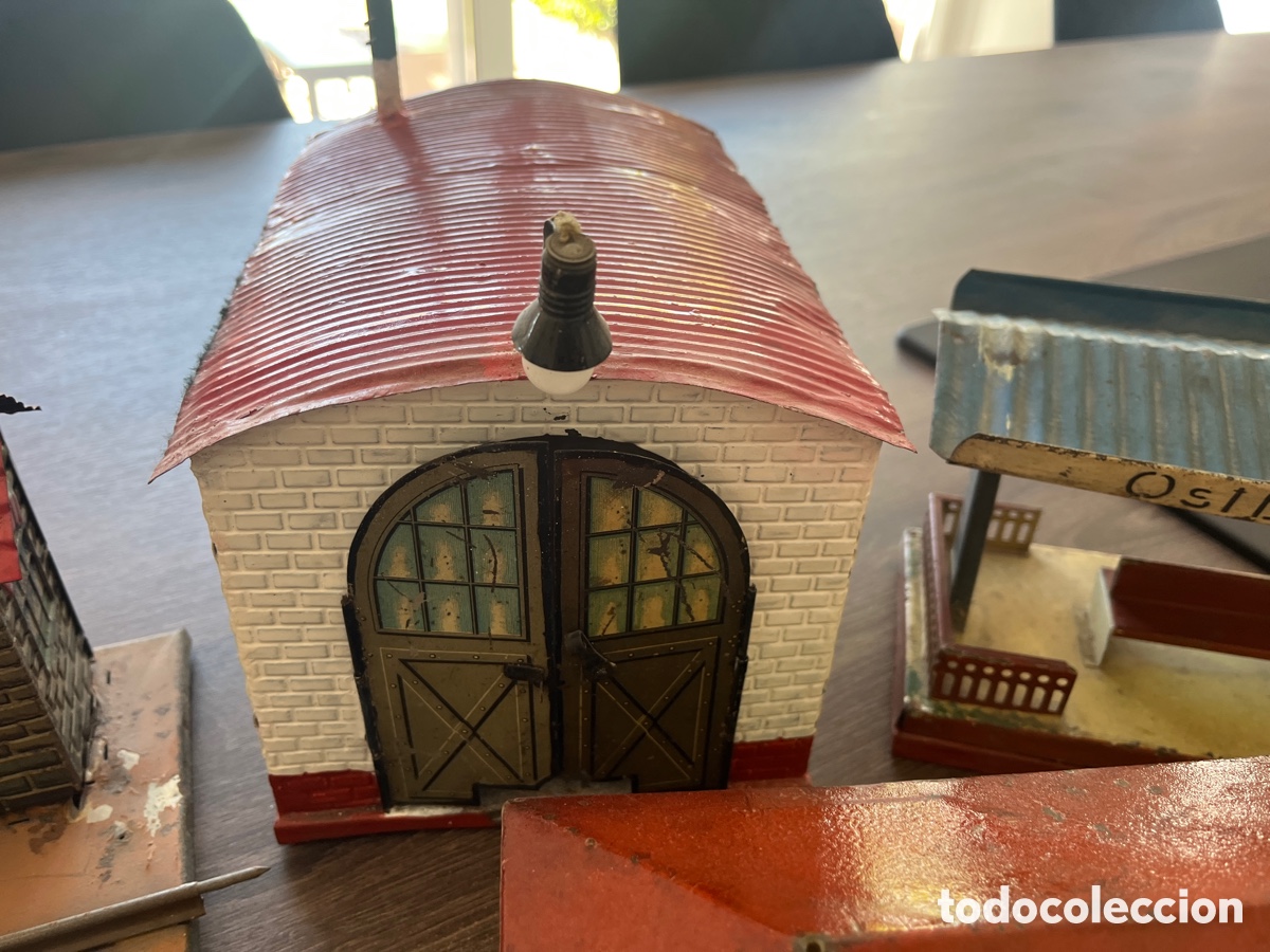 Trenes escala: Lote estaciones metal - Foto 9