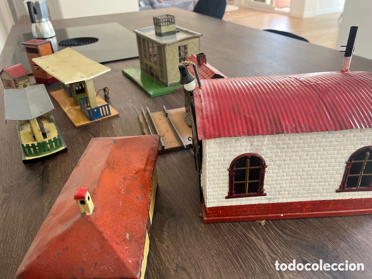 Trenes escala: Lote estaciones metal - Foto 12