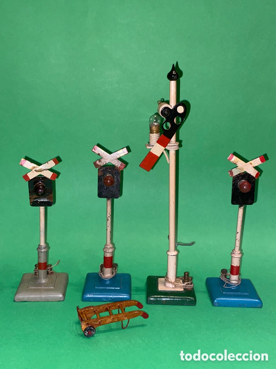 Treni in Scala: Se&ntilde;ales y carretilla de JOBO, trenes escala 0 (tipo RICO, PAYA, MANANO, JOSFEL)