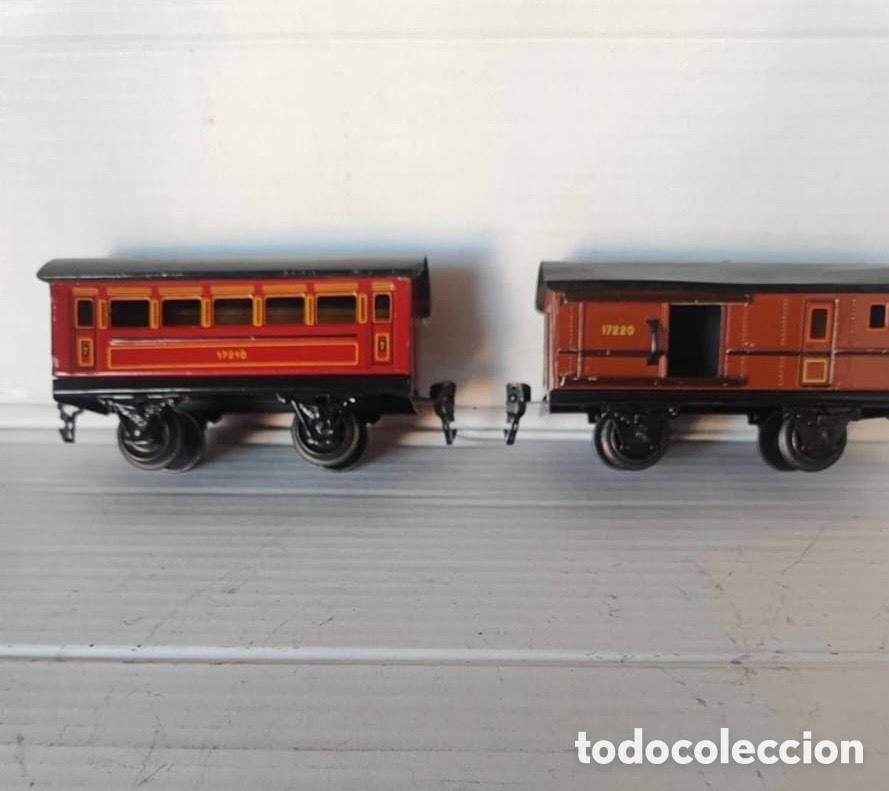 Scale Trains: Marklin,17210/17220 Spur 0 .