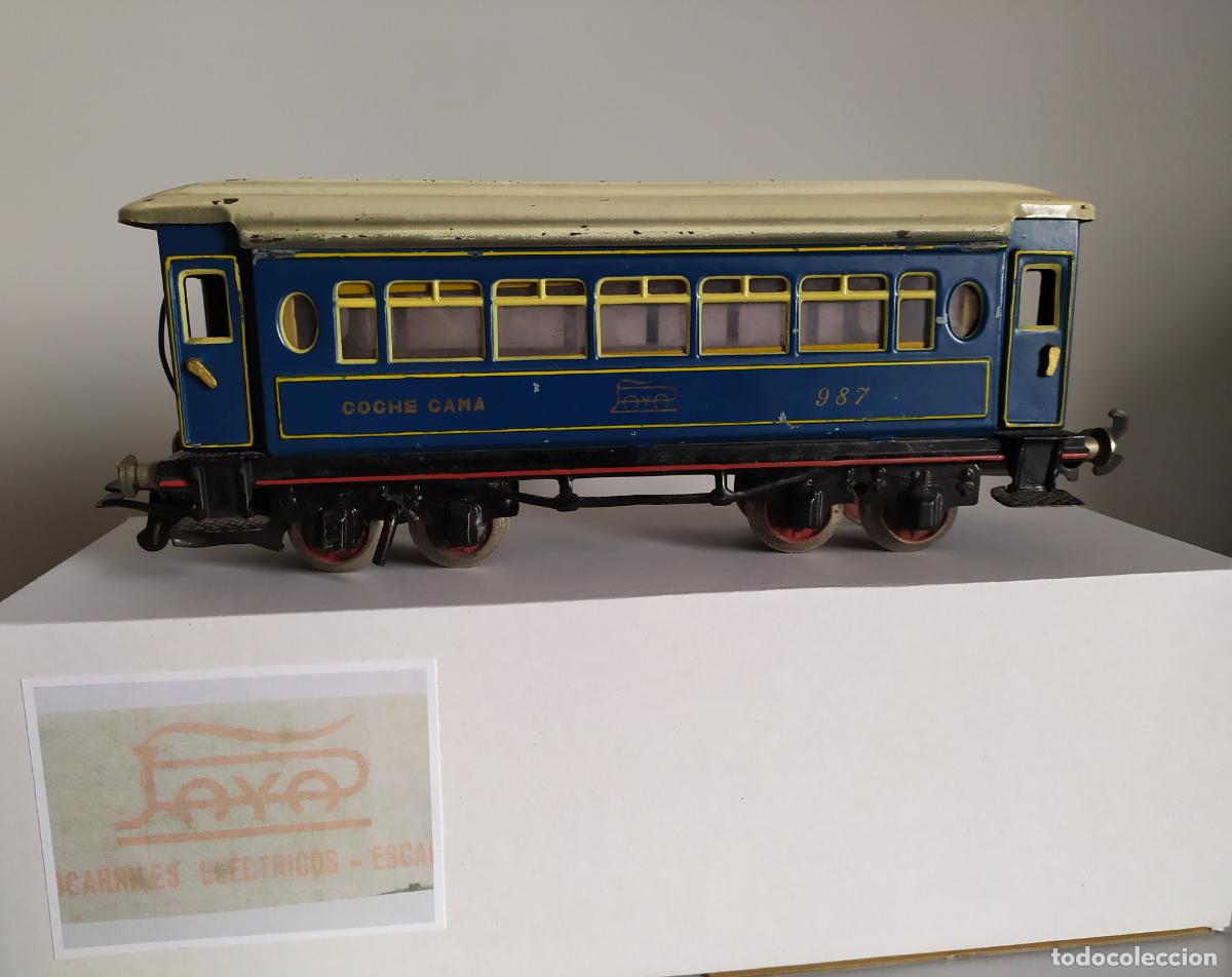 Trenes Escala: PAYA en escala 0, coche cama, a&ntilde;os 50, referencia 979. Buen estado aunque con signos de sus muchos