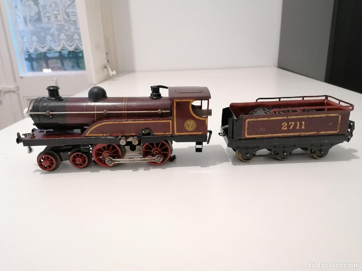 Trenes Escala: Hornby 0 Locomotora de Vapor 2711 Tipo Pay&aacute;