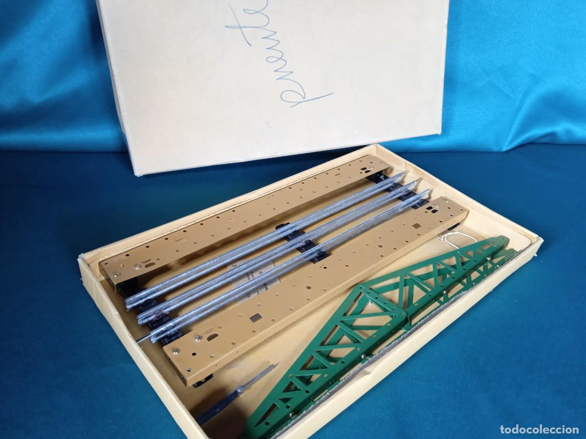 Trenes Escala: PUENTE MET&Aacute;LICO SENCILLO, PAYA.