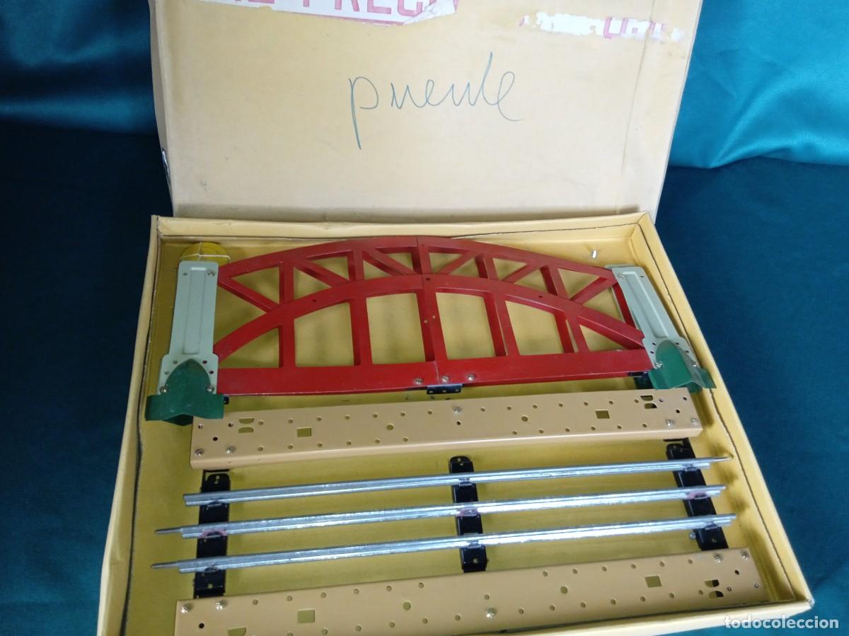 Trenes Escala: PUENTE MET&Aacute;LICO con ARCO de CELOS&Iacute;A, PAYA.