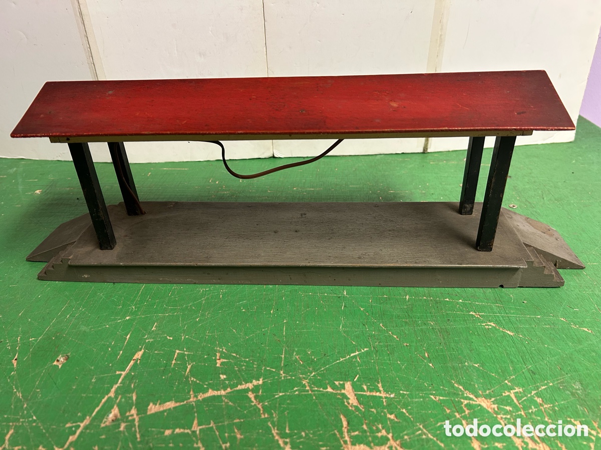 Trenes escala: MANAMO ANDEN DE TREN EN MADERA SCALA 0