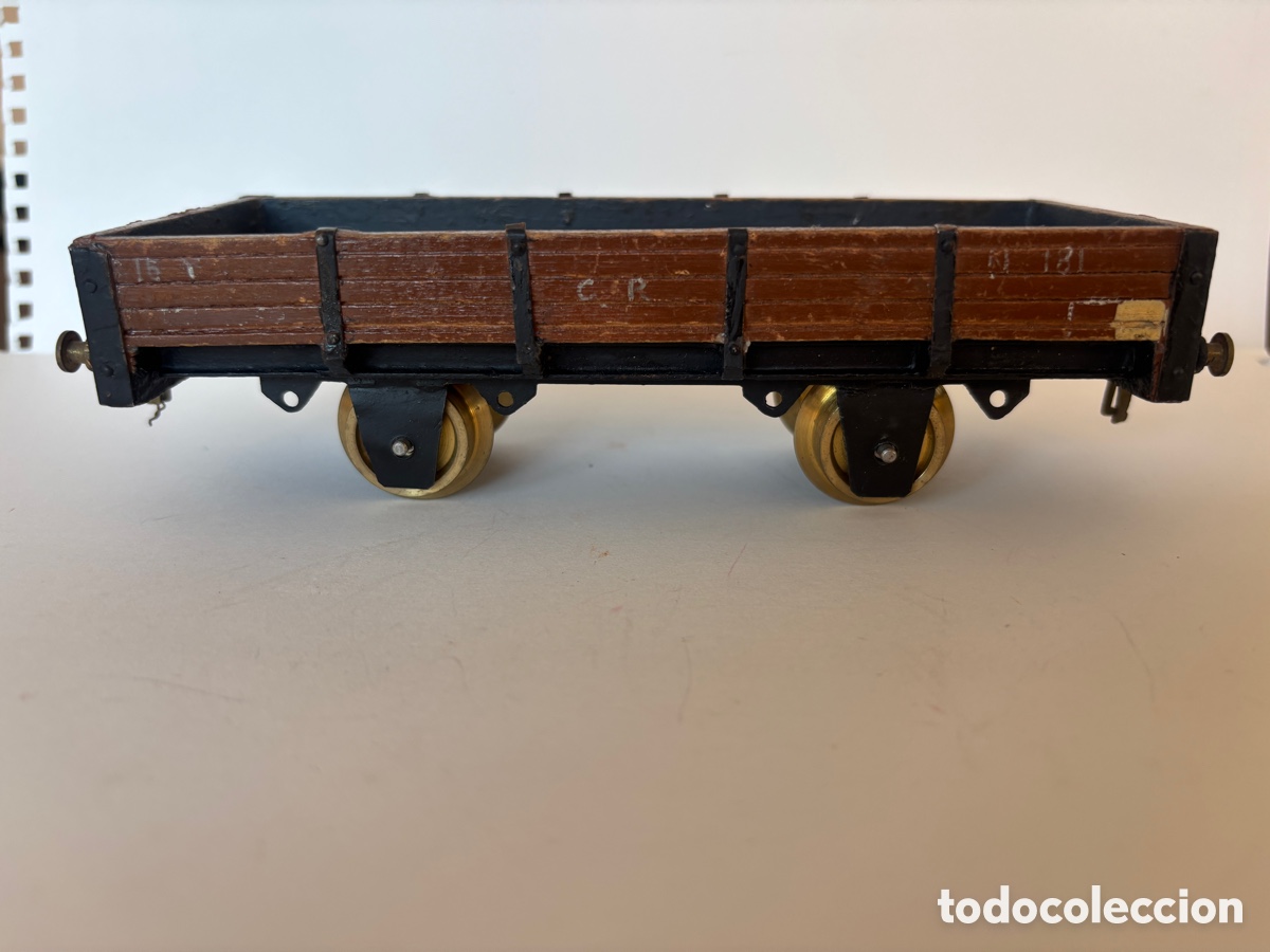 Trenes escala: Vag&oacute;n escala 0 de madera