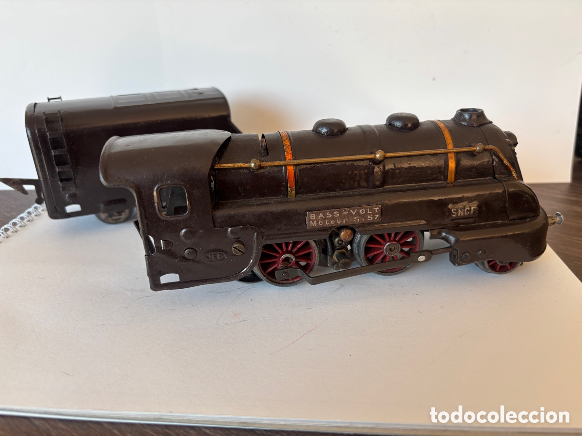 Trenes escala: Locomotora el&eacute;ctrica JEP escala 0