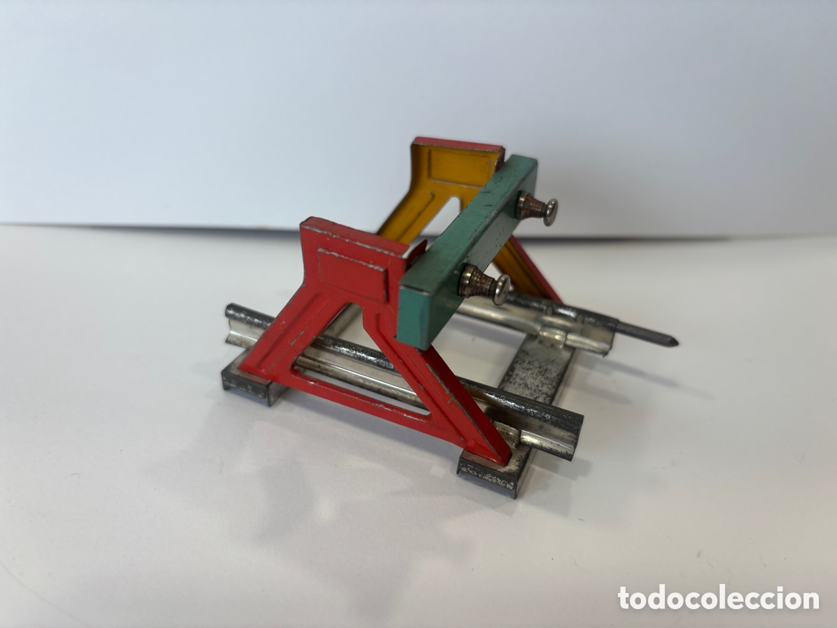 Trenes escala: Tope para v&iacute;a escala 0