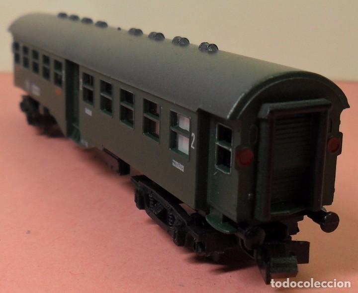 Trenes escala: ARNOLD N - 5804 - Vag&oacute;n pasajeros 2&ordf; clase - Foto 6