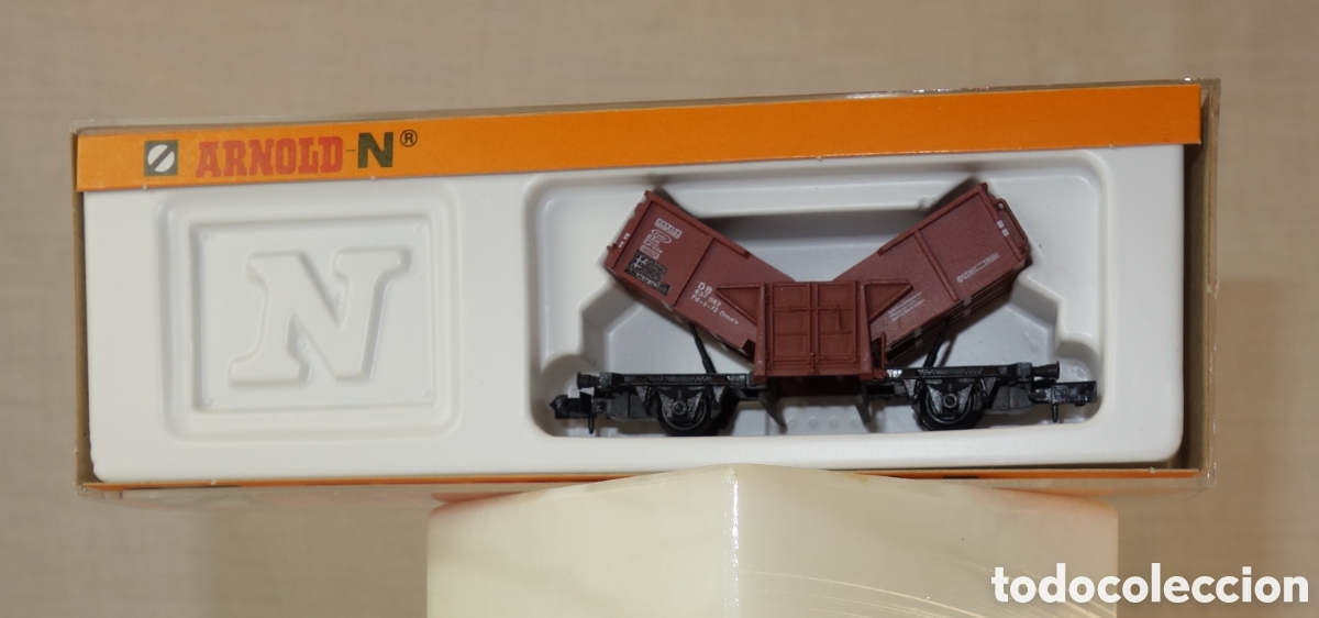 Trenes escala: vag&oacute;n tolva de descarga central DB Arnold 4484